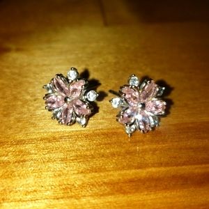 Sparkly pink flowers